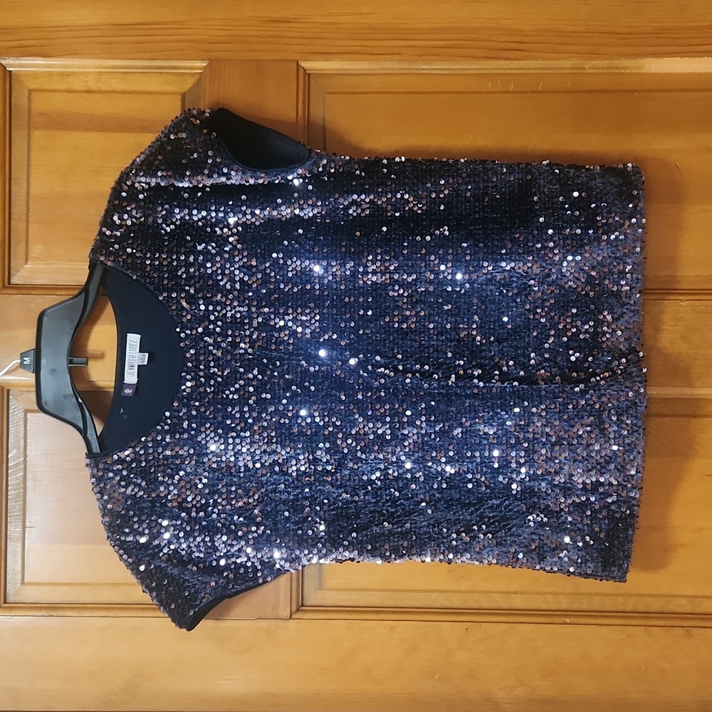 Jennifer Lopez Black/Gray Sparkly Sequin Top/Blouse, Women's Size Small, GUC